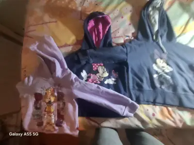 Polerones infantiles con diseño de personajes Disney - miniatura 2