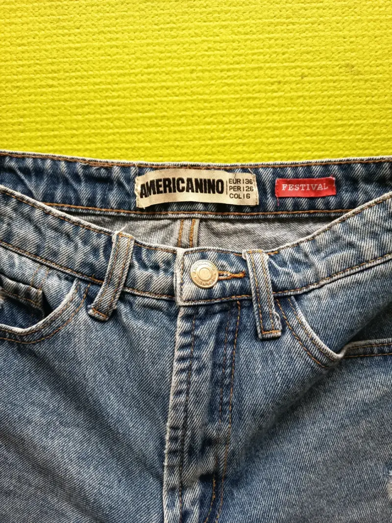 Shorts de mezclilla Americano desgastados - 2