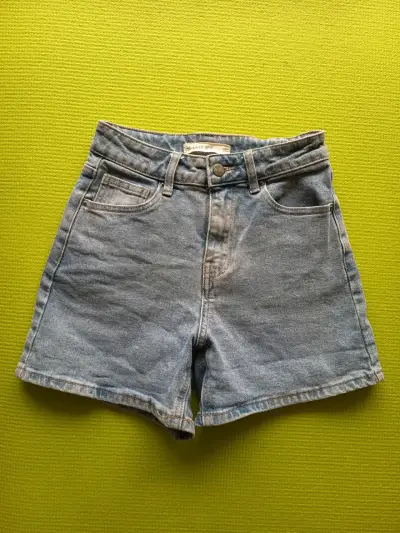 Shorts de mezclilla Alaniz Denim Wear talla 34 - miniatura 1