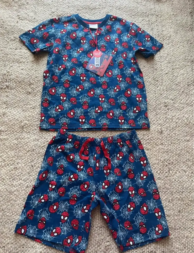 Pijama infantil Spiderman azul con estampado
