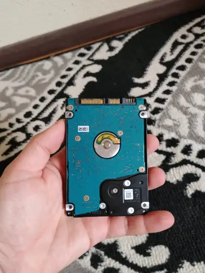Disco Duro Toshiba 1TB Interno - miniatura 3