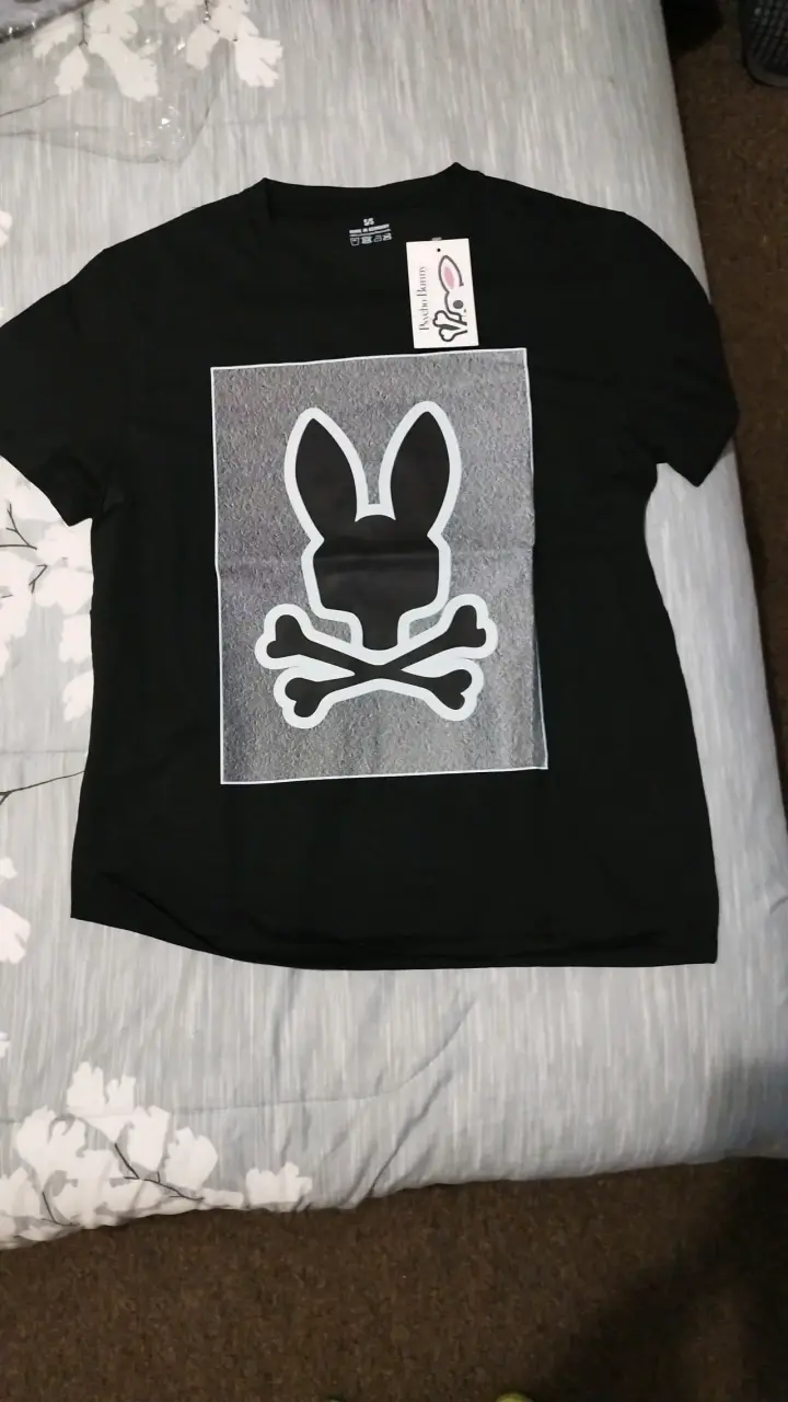 Polera negra Psycho Bunny