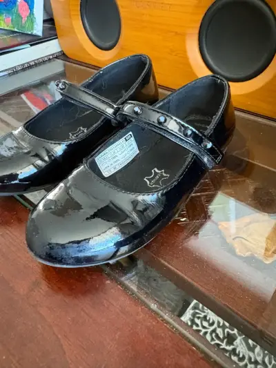 Zapatos de charol negros para niña Colloky - miniatura 1
