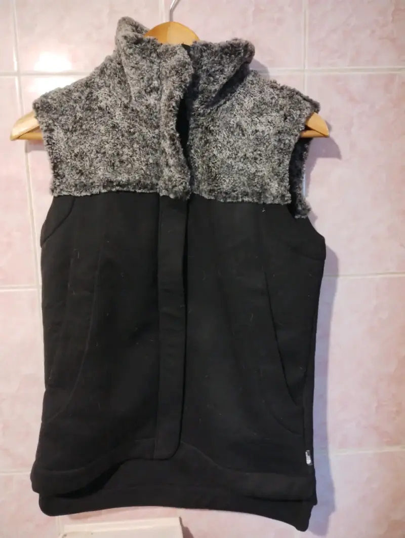 Chaleco sin mangas marca they North Face - 2