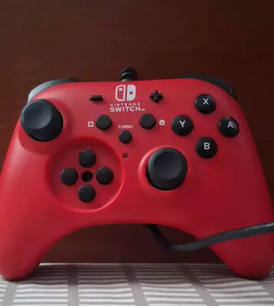 Mando horipad S Rojo para Switch con Cable USB - miniatura 1