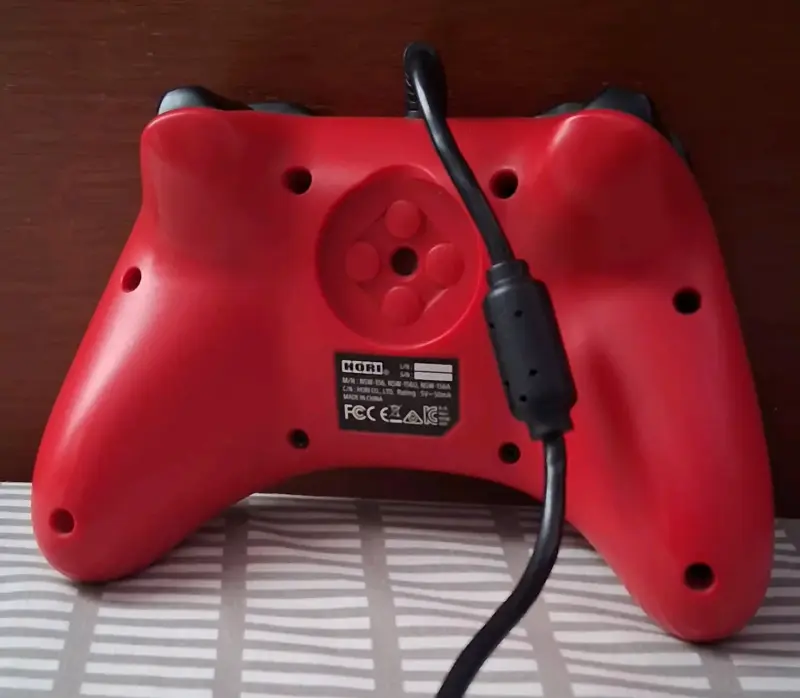 Mando horipad S Rojo para Switch con Cable USB - 3