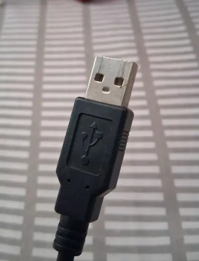 Mando horipad S Rojo para Switch con Cable USB - miniatura 4