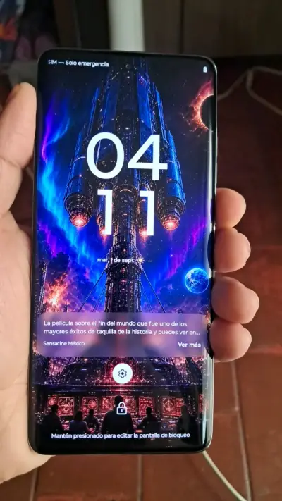 Smartphone Motorola edge 60 pr con pantalla AMOLED - miniatura 1