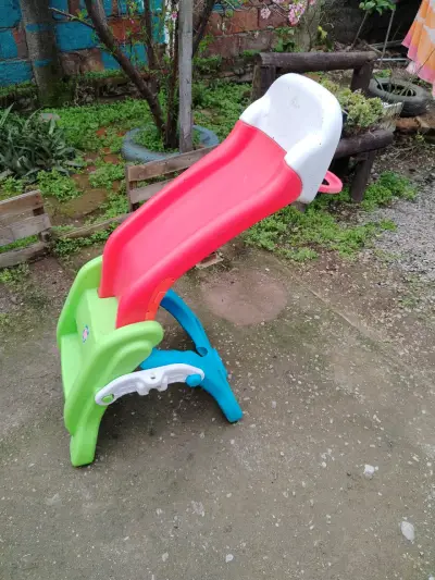 Resbalin infantil de plástico multicolor - miniatura 3