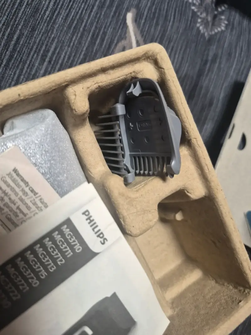 Cortadora Philips Multigroom Series 3000 - 5