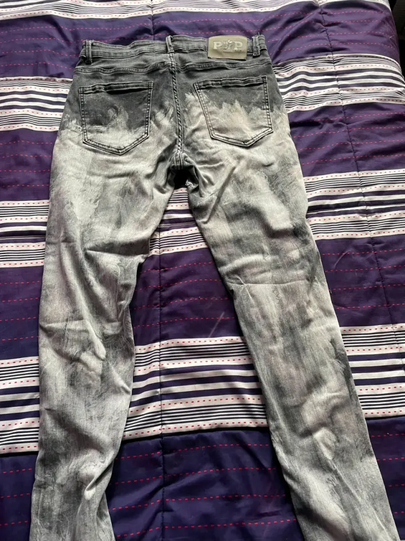 Jeans de hombre desgastados con estilo moderno - 5