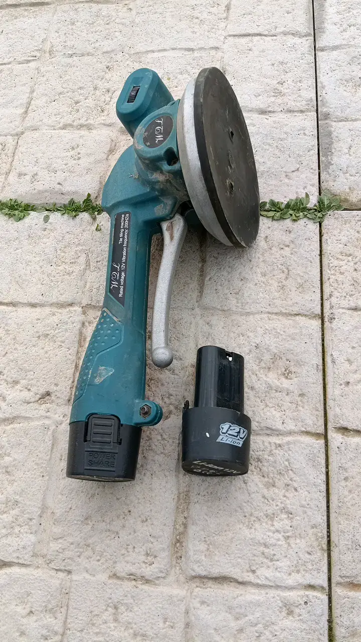 Niveladora de cerámicas con batería recargable - 3