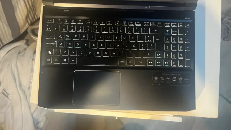Laptop Acer Predator Helios 300 acepto  ofertas - 2