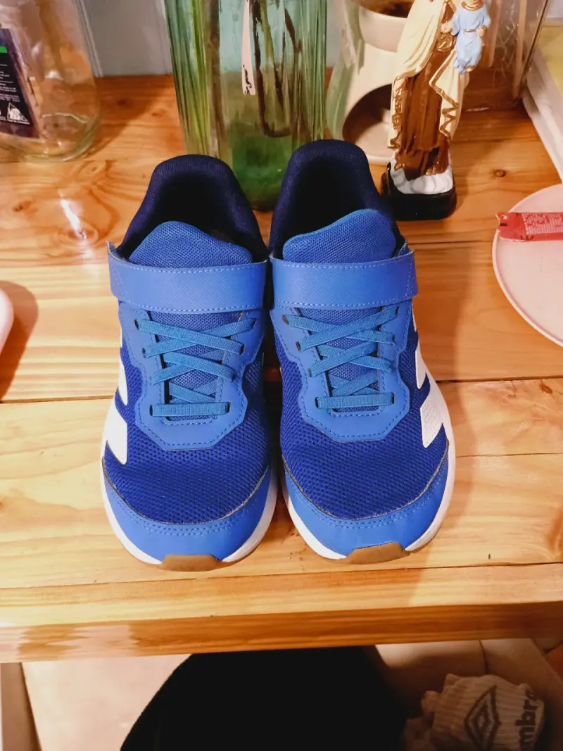 Zapatillas deportivas azules para niños con velcro - 1