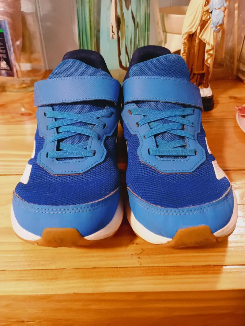 Zapatillas deportivas azules para niños con velcro - 3