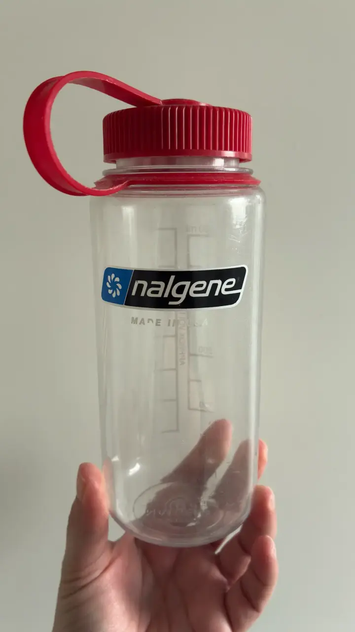 Botella Nalgene 400ml con tapa roja - 1