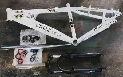 Marco mtb con horquilla delantera y mas - miniatura 1