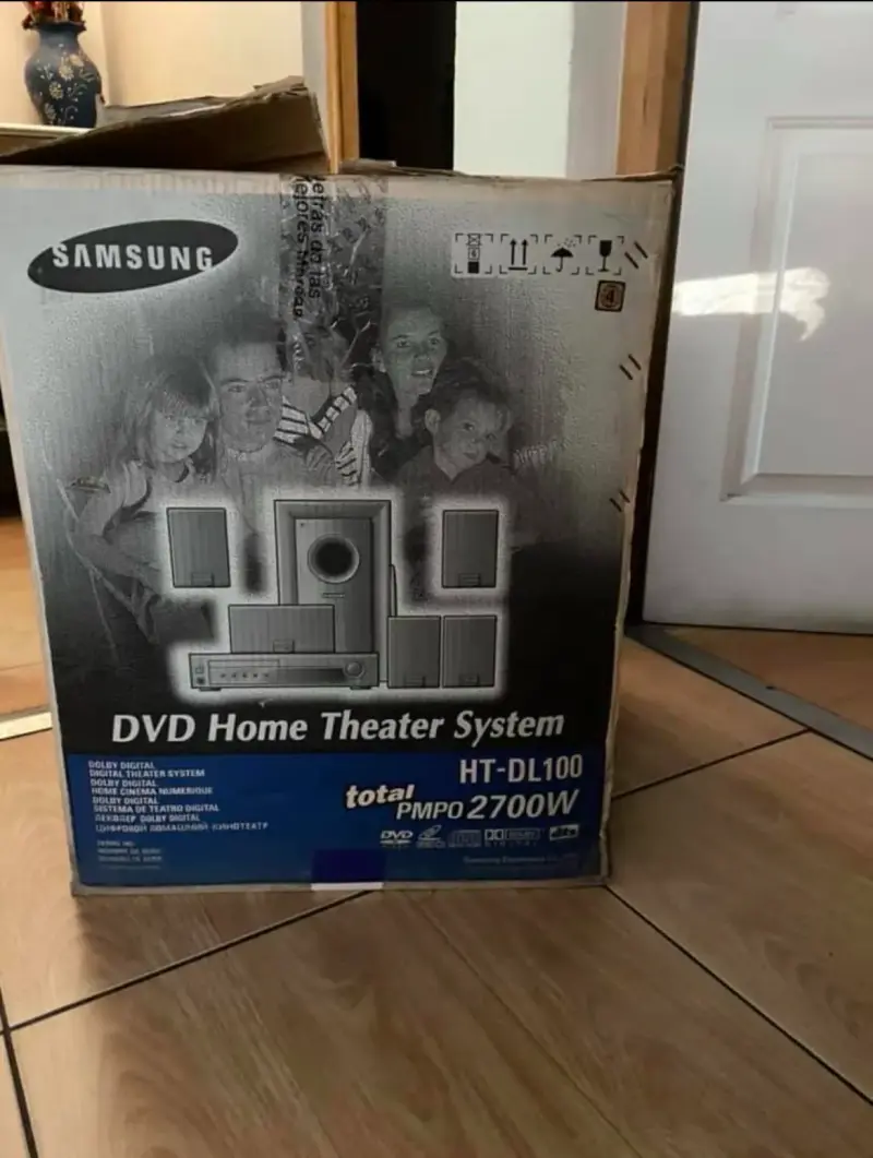 Sistema de Home Theater Samsung HT-DL100 con DVD - 4