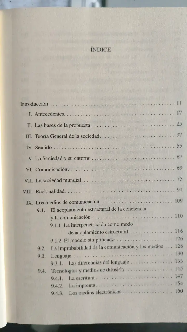 Libro Introducción a la Teoría de la Sociedad de Niklas Luhmann - 4
