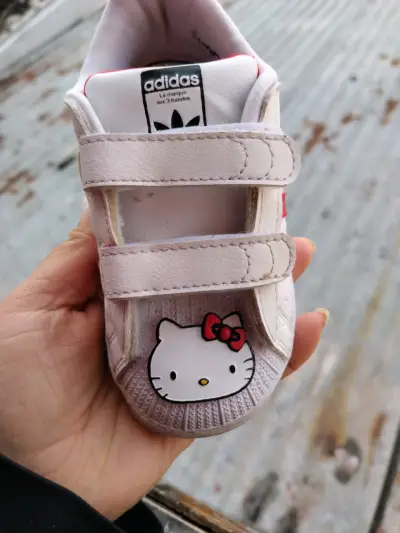 Zapatillas Adidas Hello Kitty para niñas - miniatura 1