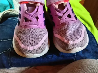 Zapatillas Adidas Hello Kitty para niñas - miniatura 5