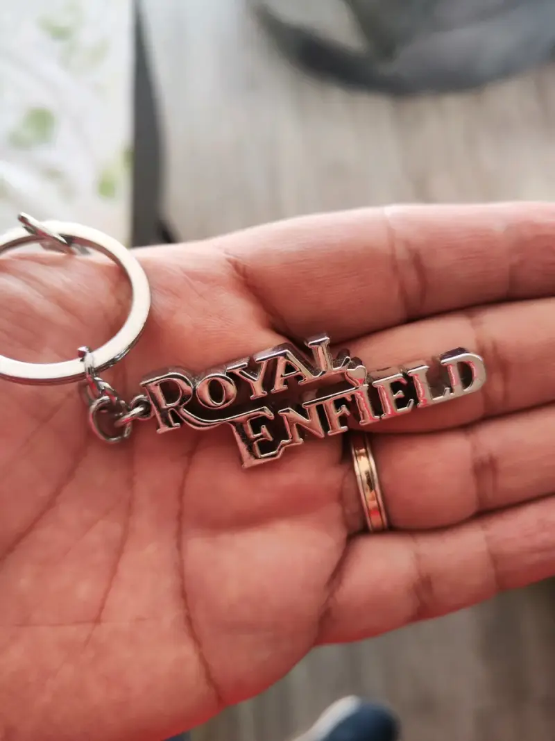 Llavero metálico Royal Enfield para motociclistas - 1