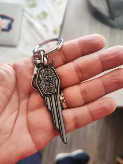 Llavero metálico Royal Enfield para motociclistas - miniatura 5