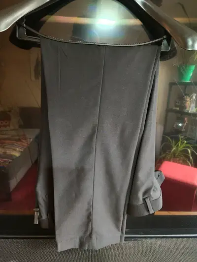 Traje negro Van Heusen para hombre talla 46 - miniatura 2