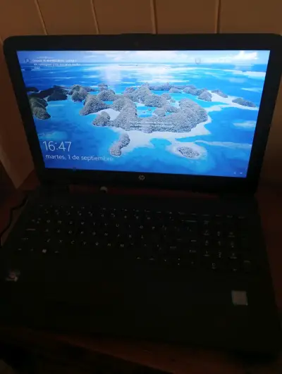 Notebook HP con pantalla de 15 pulgadas - miniatura 3