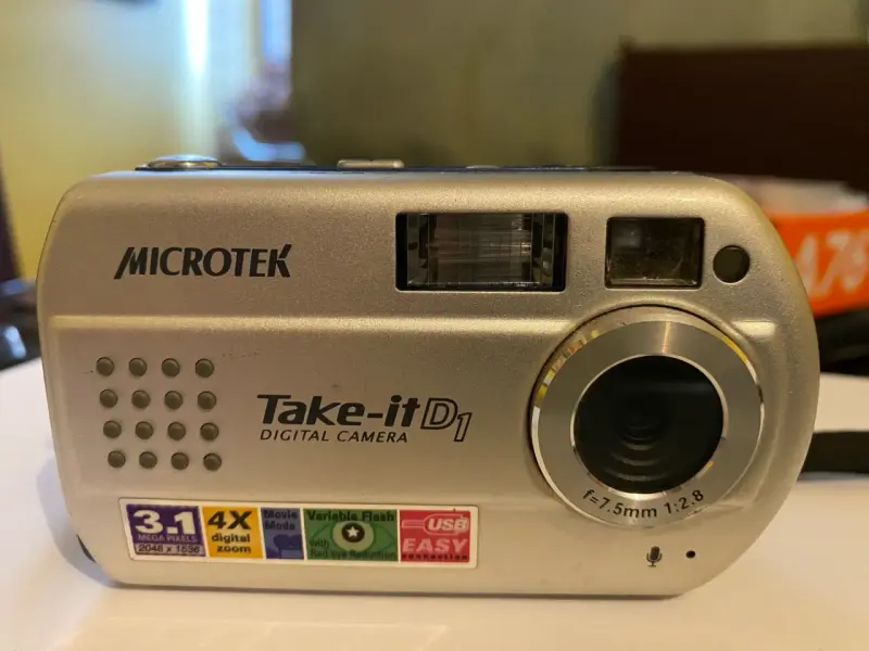 Cámara digital Microtek Take-it D1 3.1 MP