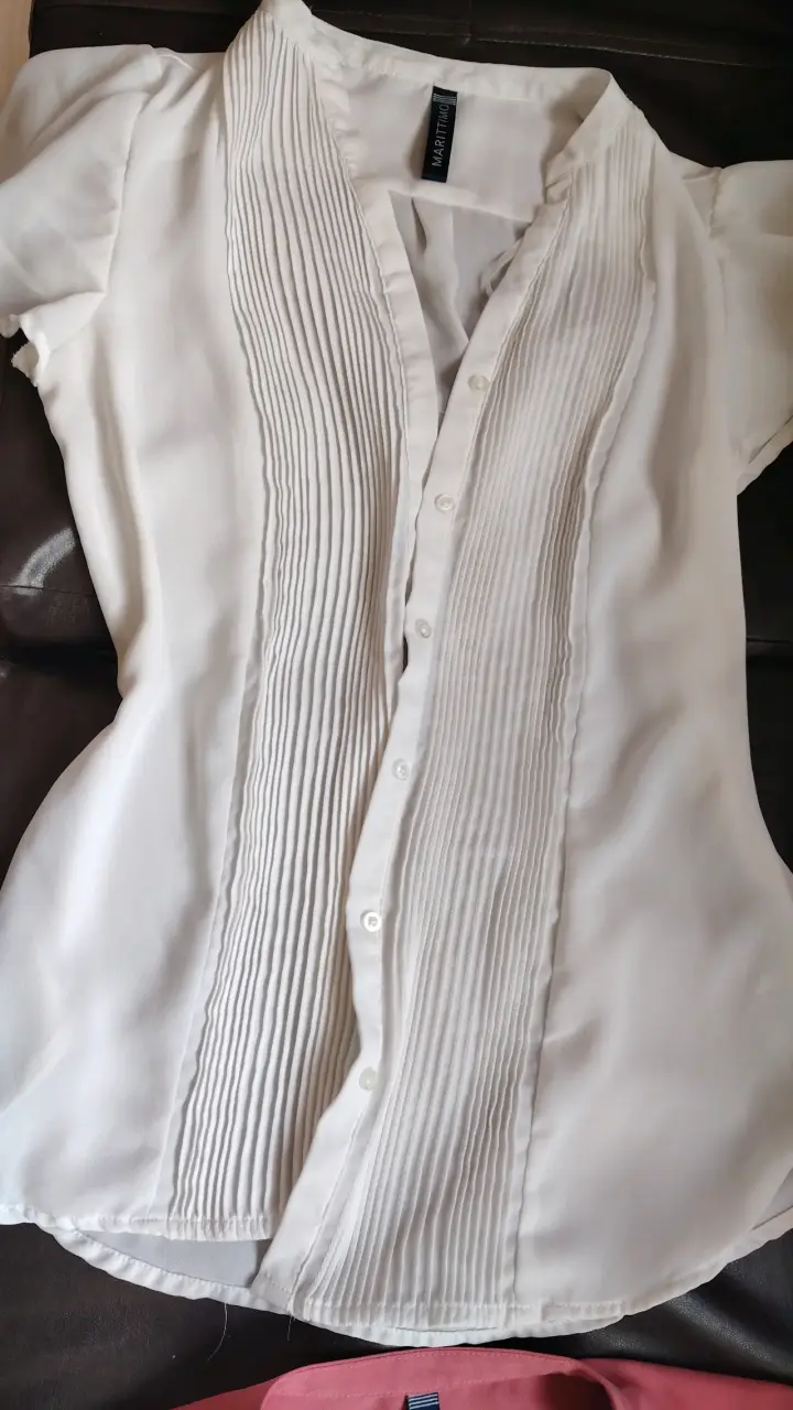 Distintas blusas cualquiera a $3.500 - 1
