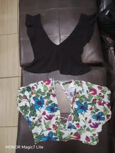 Distintas blusas cualquiera a $3.500 - miniatura 3