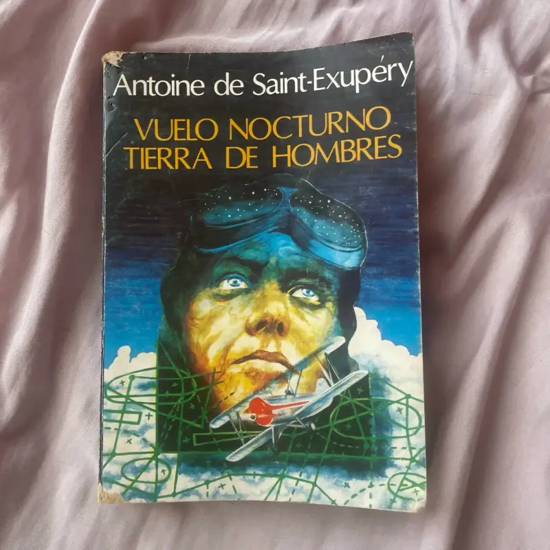 Libro Vuelo Nocturno y Tierra de Hombres de Antoine de Saint-Exupéry - 1