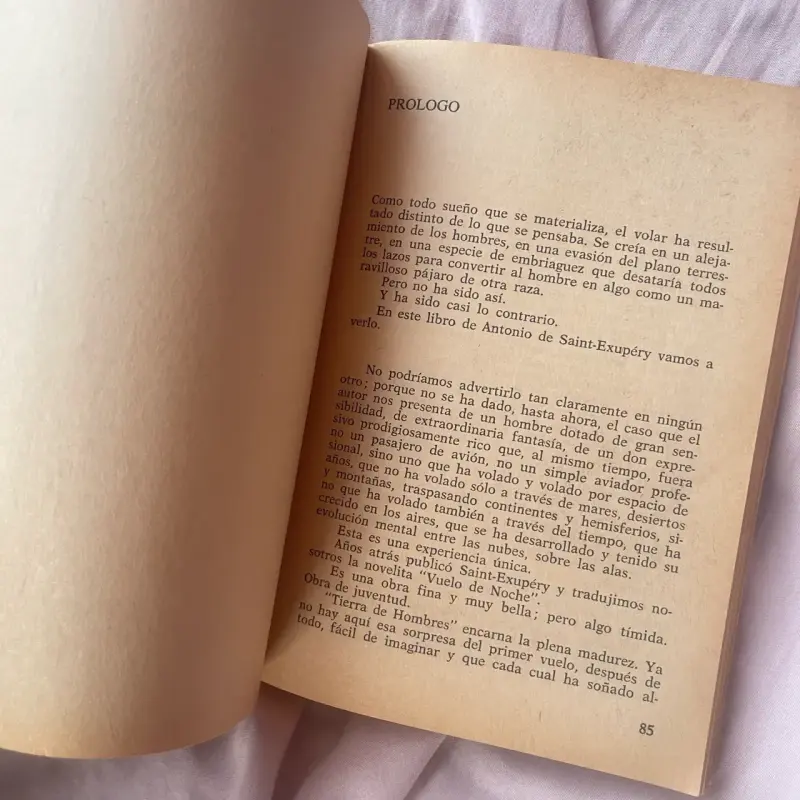Libro Vuelo Nocturno y Tierra de Hombres de Antoine de Saint-Exupéry - 4