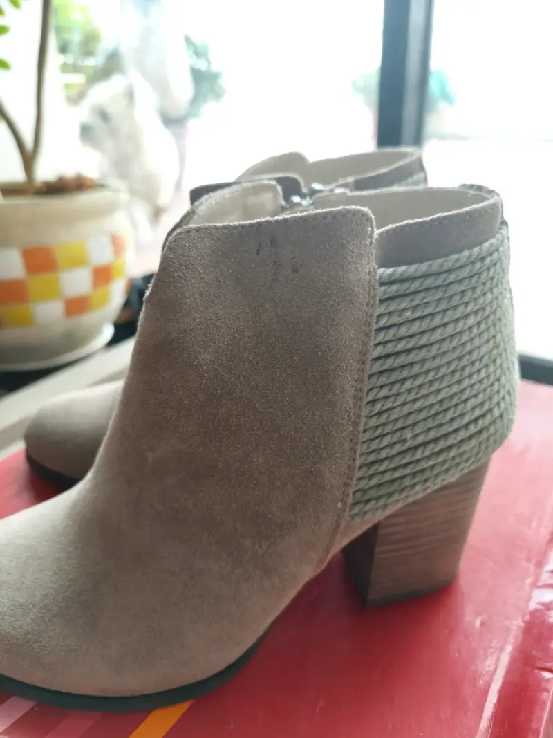 Botines de gamuza marrón con tacón alto - 2