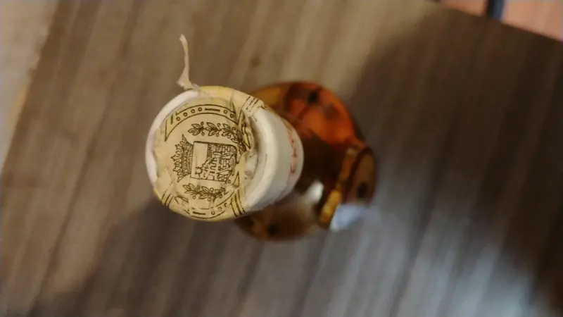 Botella antigua vino Málaga Lágrima Bacarlés - 2
