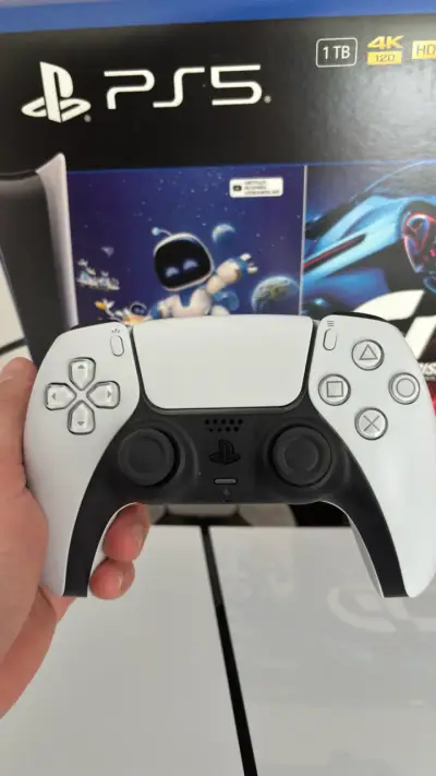 Consola PS5 1TB con Control DualSense - miniatura 1