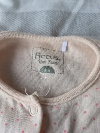 Enterito de bebé con diseño de frutas Foccus - miniatura 2