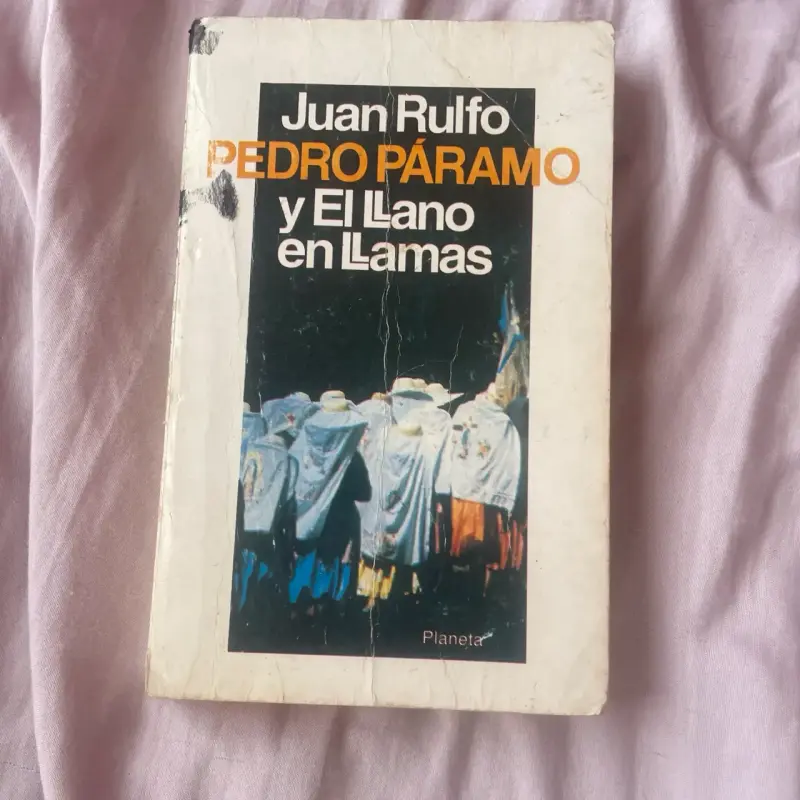 Libro 'Pedro Páramo y El Llano en Llamas' de Juan Rulfo - 1