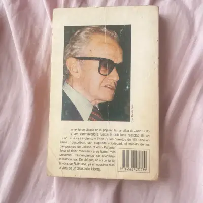 Libro 'Pedro Páramo y El Llano en Llamas' de Juan Rulfo - miniatura 4