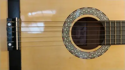 Guitarra clásica acústica con funda MEDINA - miniatura 3