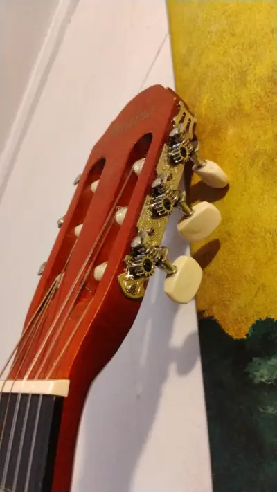Guitarra clásica acústica con funda MEDINA - miniatura 4