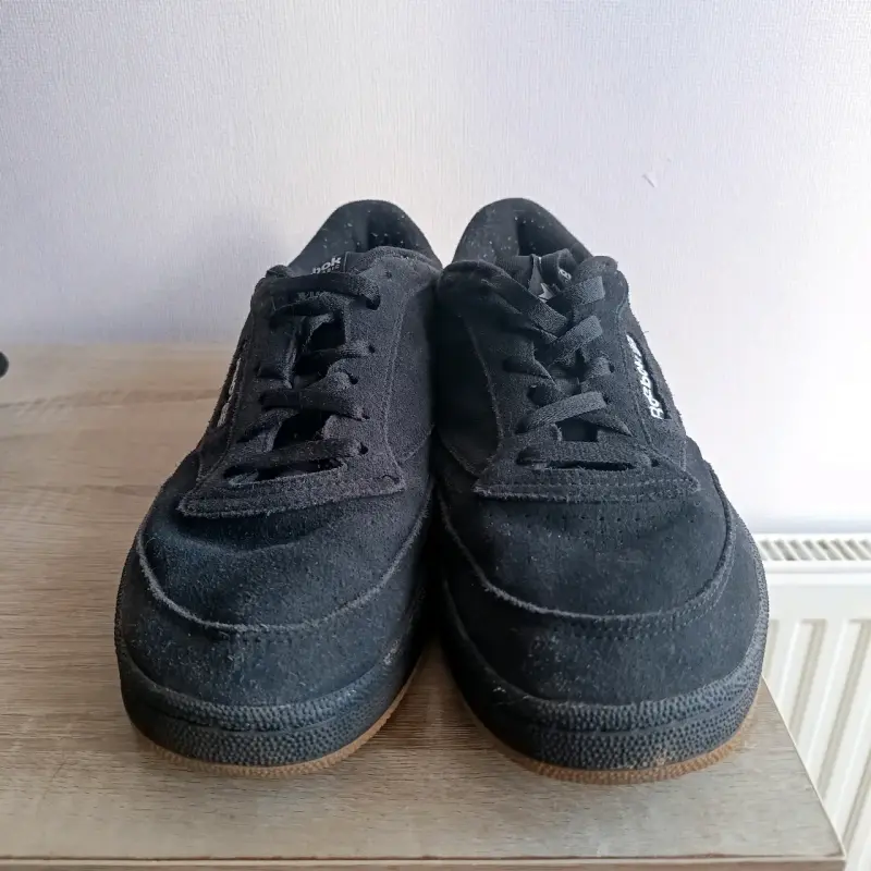 Zapatillas negras para hombre - 1