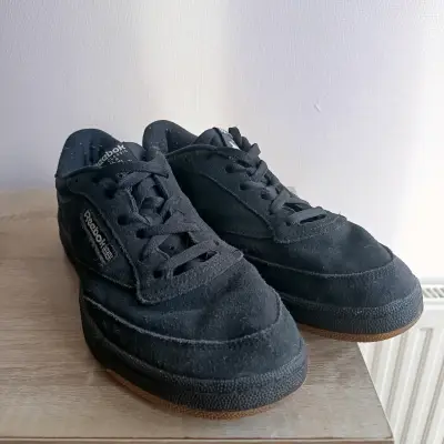 Zapatillas negras para hombre - miniatura 3