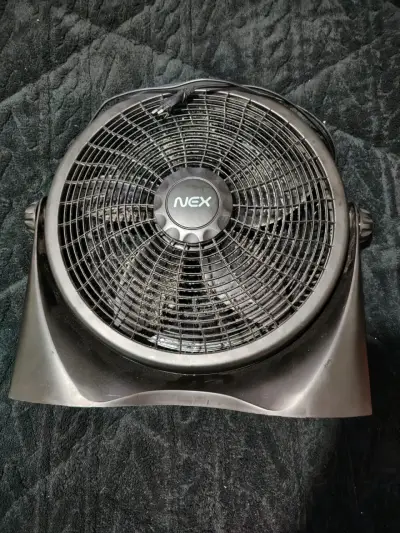 Vendo ventilador y parlantes - miniatura 1
