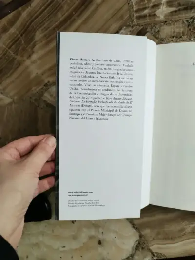 Libro 'Violeta Parra: La Vida' de Víctor Herrero - miniatura 3