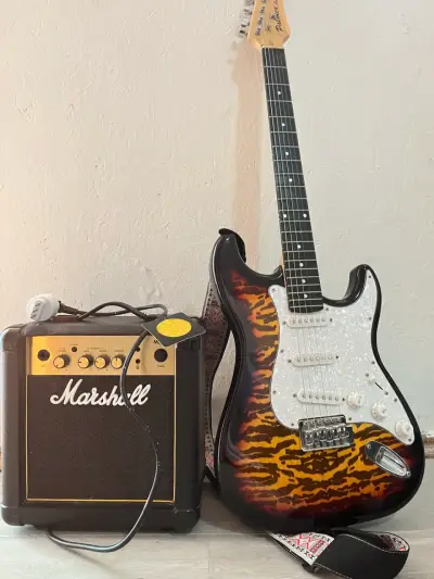 Guitarra eléctrica Palatino con amplificador Marshall - miniatura 2