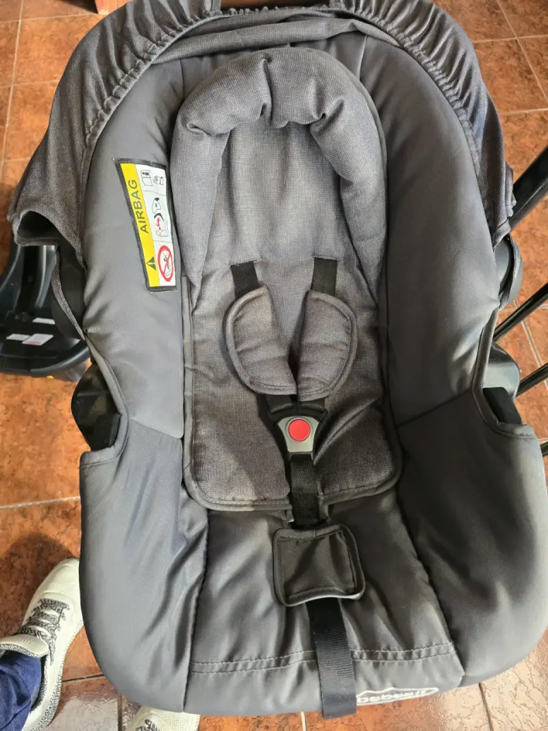 Coche de bebesit con silla para automóvil - 4