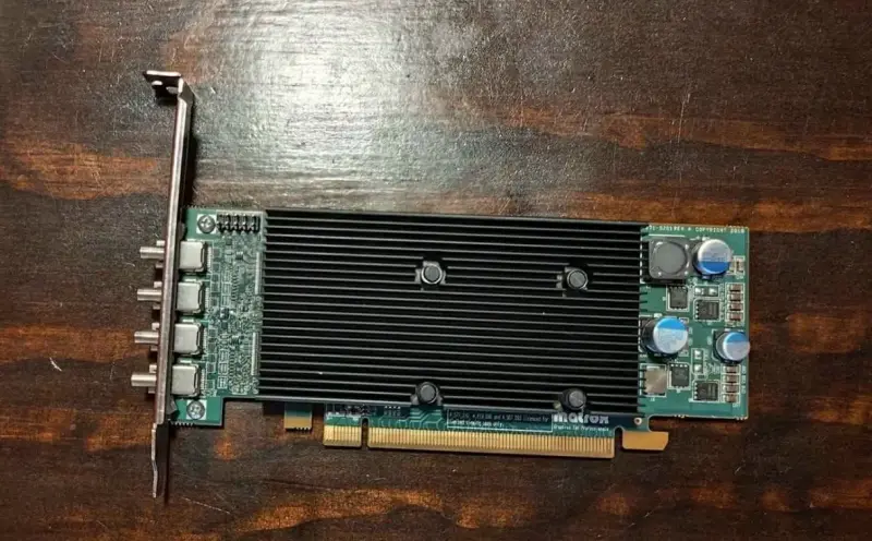 Tarjeta gráfica Matrox M9148 - 1