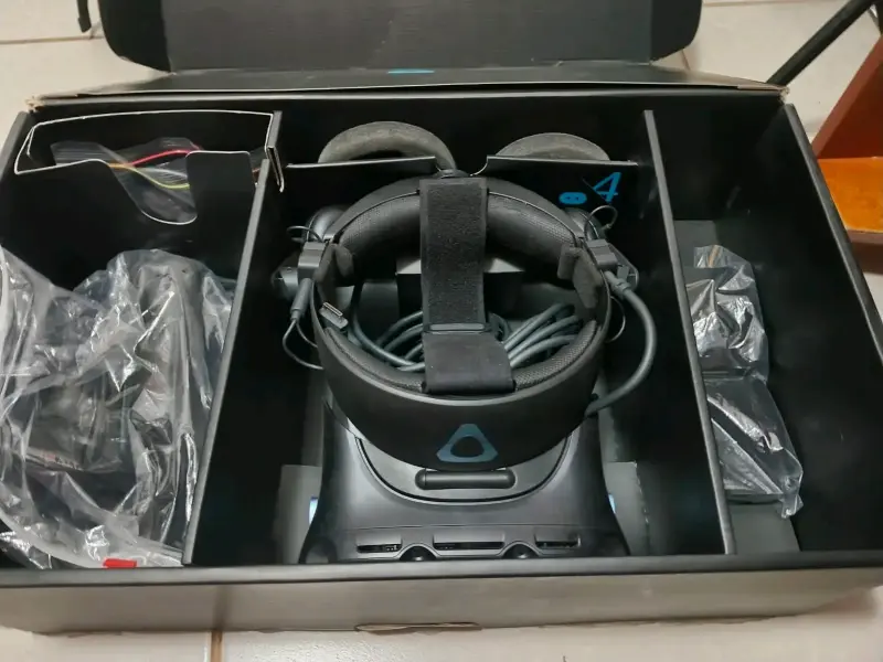 Set de Realidad Virtual HTC Vive Cosmos Completo - 5